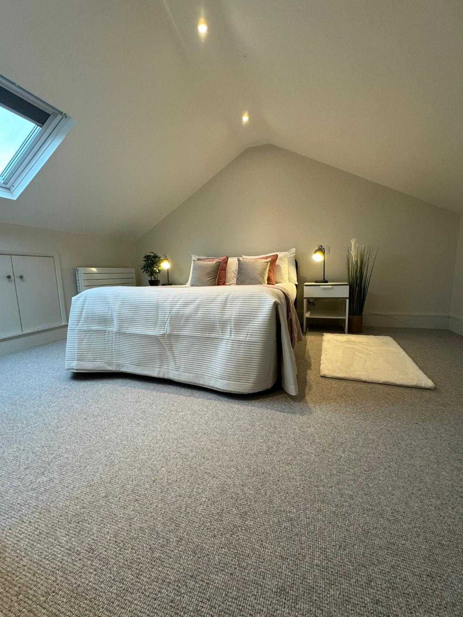 Appartamento Osbourne House Pink 2 Bed, 2 And Half Bath Birmingham Esterno foto