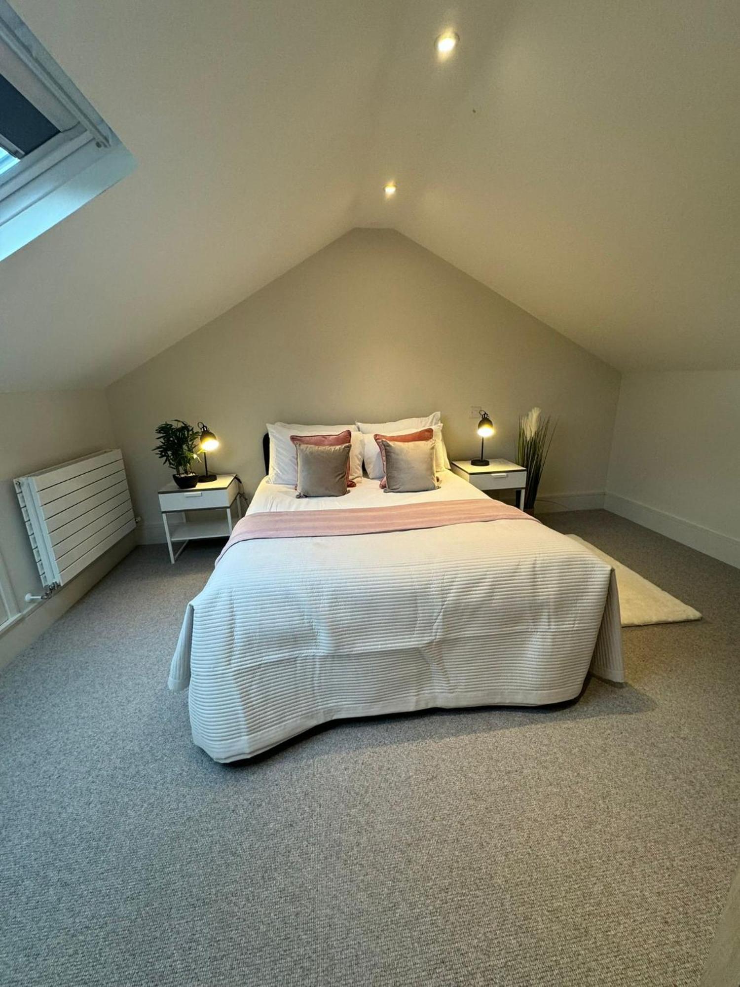 Appartamento Osbourne House Pink 2 Bed, 2 And Half Bath Birmingham Esterno foto